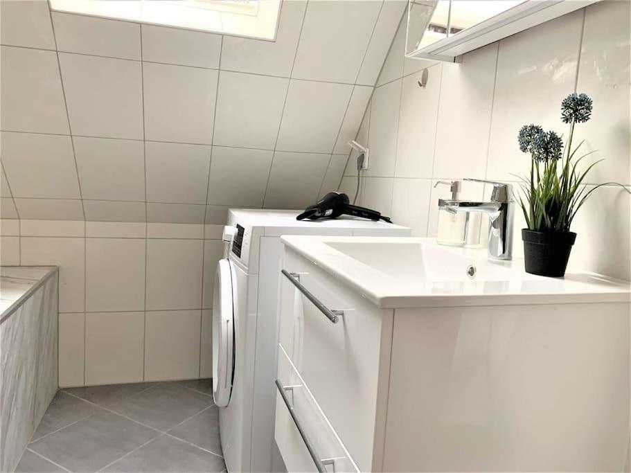 Apartmán Uni-Klinikum- Zentrale Lage Von Holsterhausen Essen Exteriér fotografie
